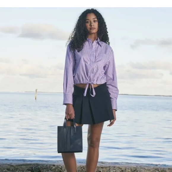 We-Ar4 Pleated Navy Mini Skirt - Picture 2 of 6